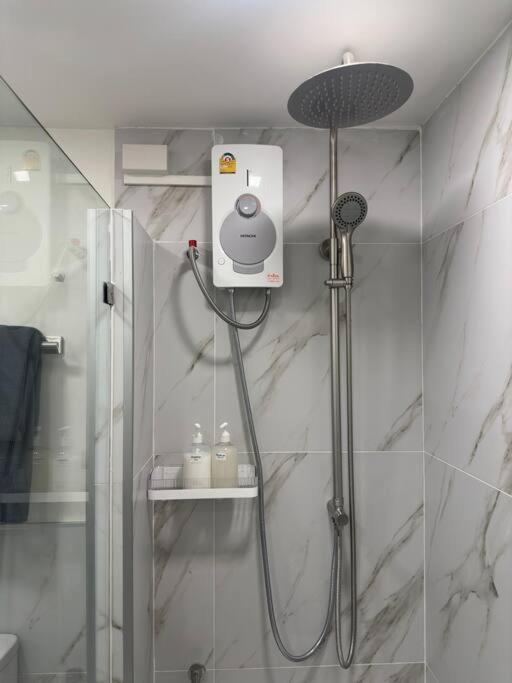 Warm And Classic Modern Appartement Chiang Mai